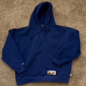 Cavs Mitchell & Ness XL Hoodie with Embroidered Logo plus tshirt